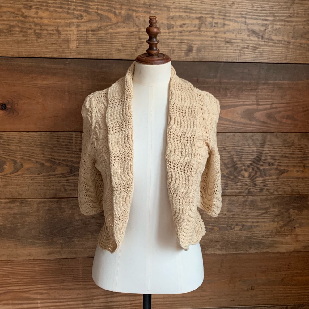 NWOT INC Beige Shrug w/Gold Flecks